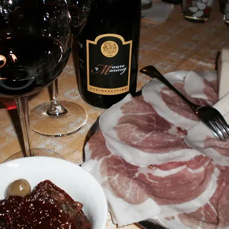 Tinello San Urbano Bed and Breakfast *