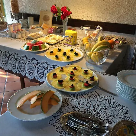 Tinello San Urbano Bed & Breakfast 3*