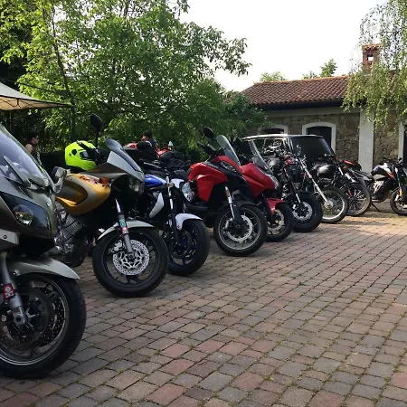 Tinello San Urbano Alojamento de Acomodação e Pequeno-almoço