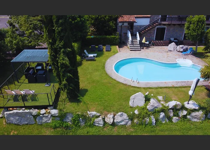 Tinello San Urbano Panzió 3*